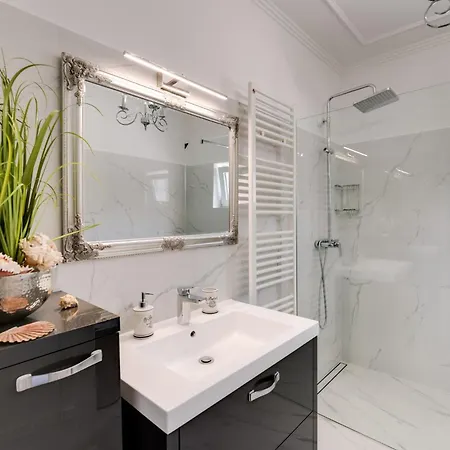 Apartman Ivan Pobri * Opatija